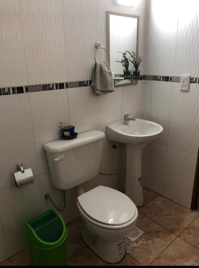 Alojamiento Lili Y Victor Puerto Iguazu Luaran gambar
